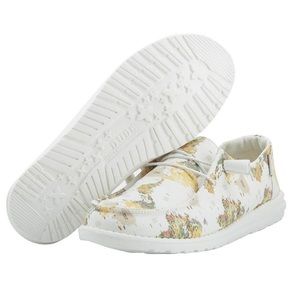 Hey Dude NWT Windy Allover Print World Map Slip On